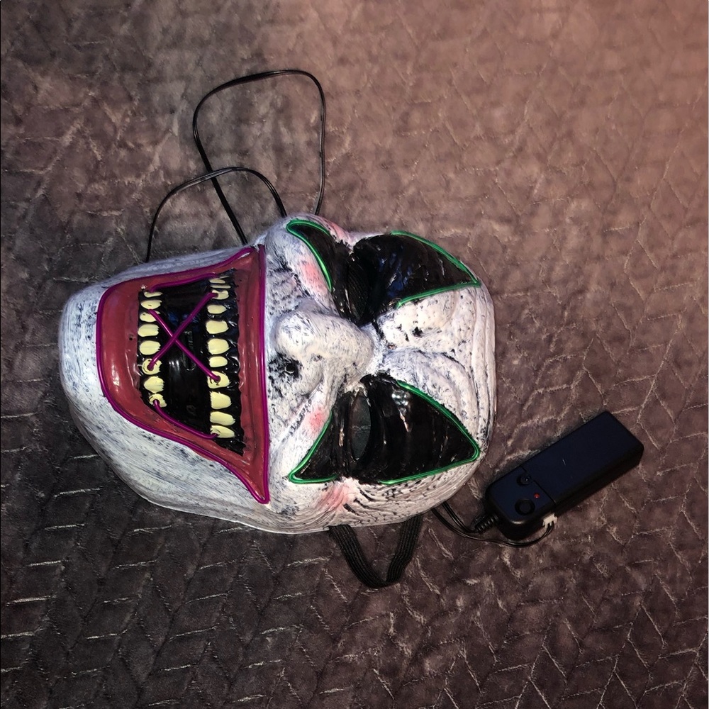 Purge Mask - Picture 2 of 2